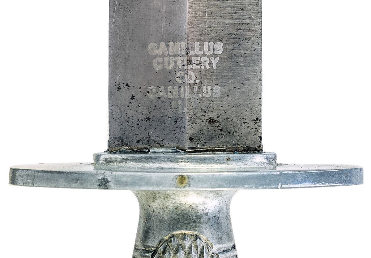 The Marine Raider Stiletto — photograph 12 from the original article